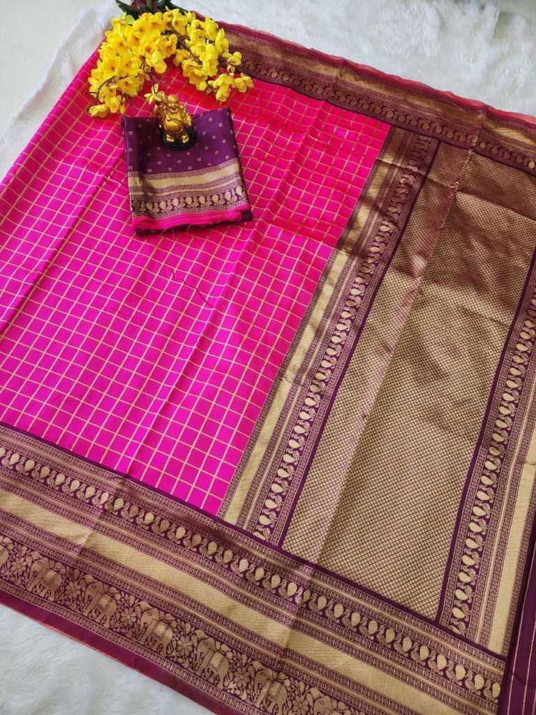 Pink lichi silk rich pallu jacquard wedding saree