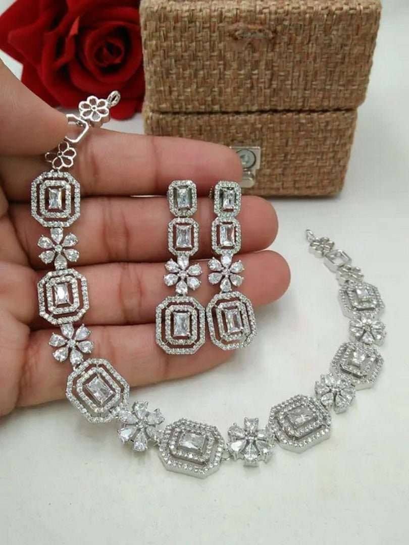 American diamond Silver necklacer