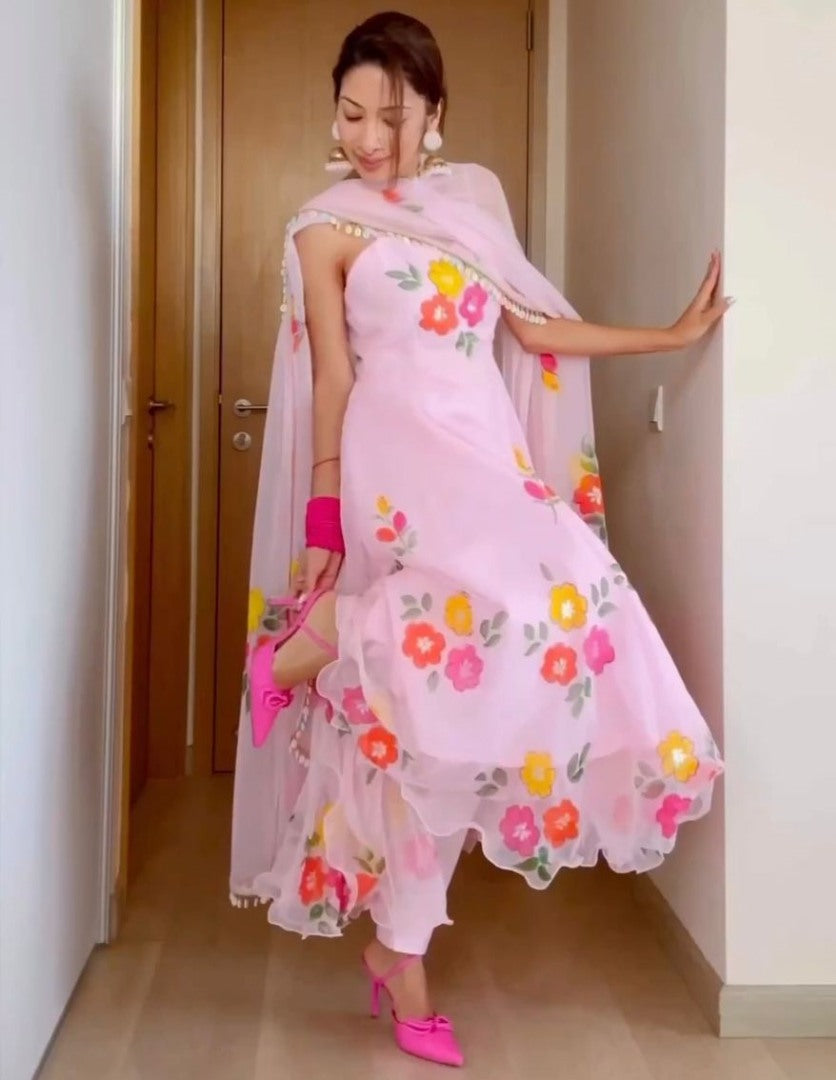 Baby pink organza floral printed gown with kodi border dupatta