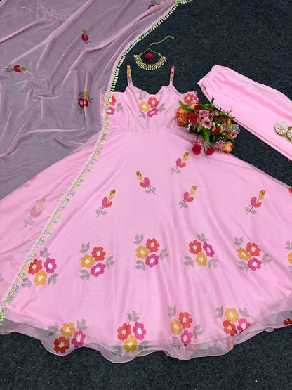 Baby pink organza floral printed gown with kodi border dupatta