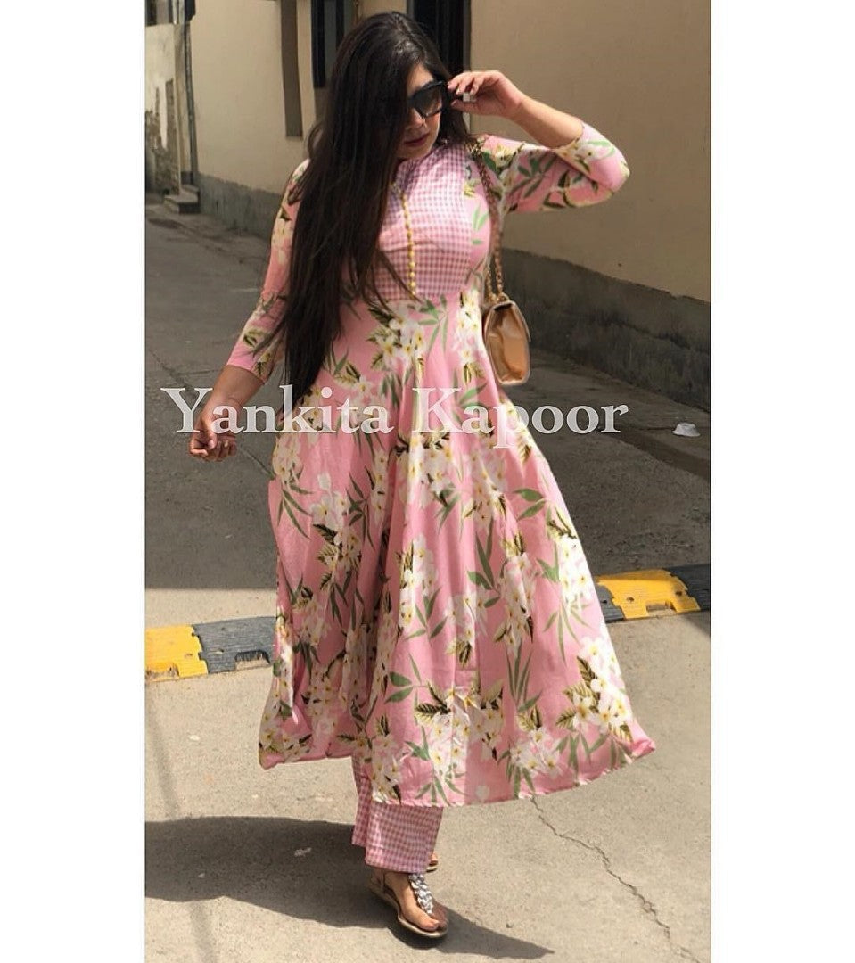 baby pink printed creap kurti with pant