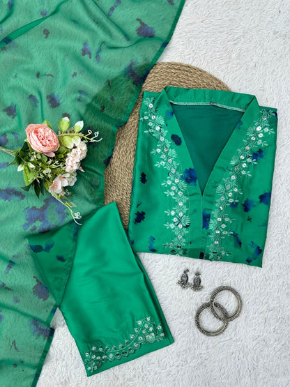 Green crepe printed pant suit with dupatta