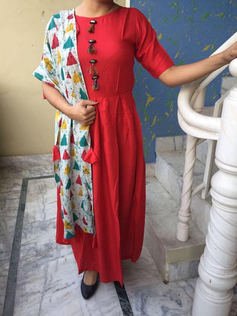 Maroon rayon cotton kurti with printed dupatta