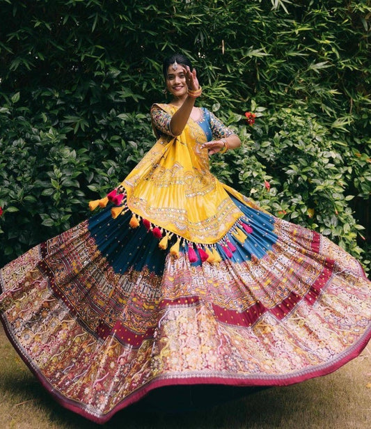 Rama print and mirror work gujarati garba navratri lehenga chaniya choli