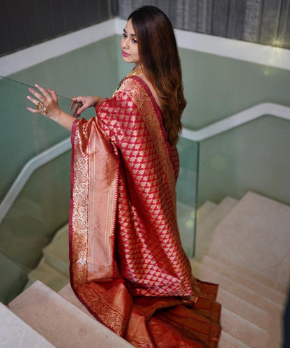 Red banarasi silk jacquard weaving work ceremonial saree