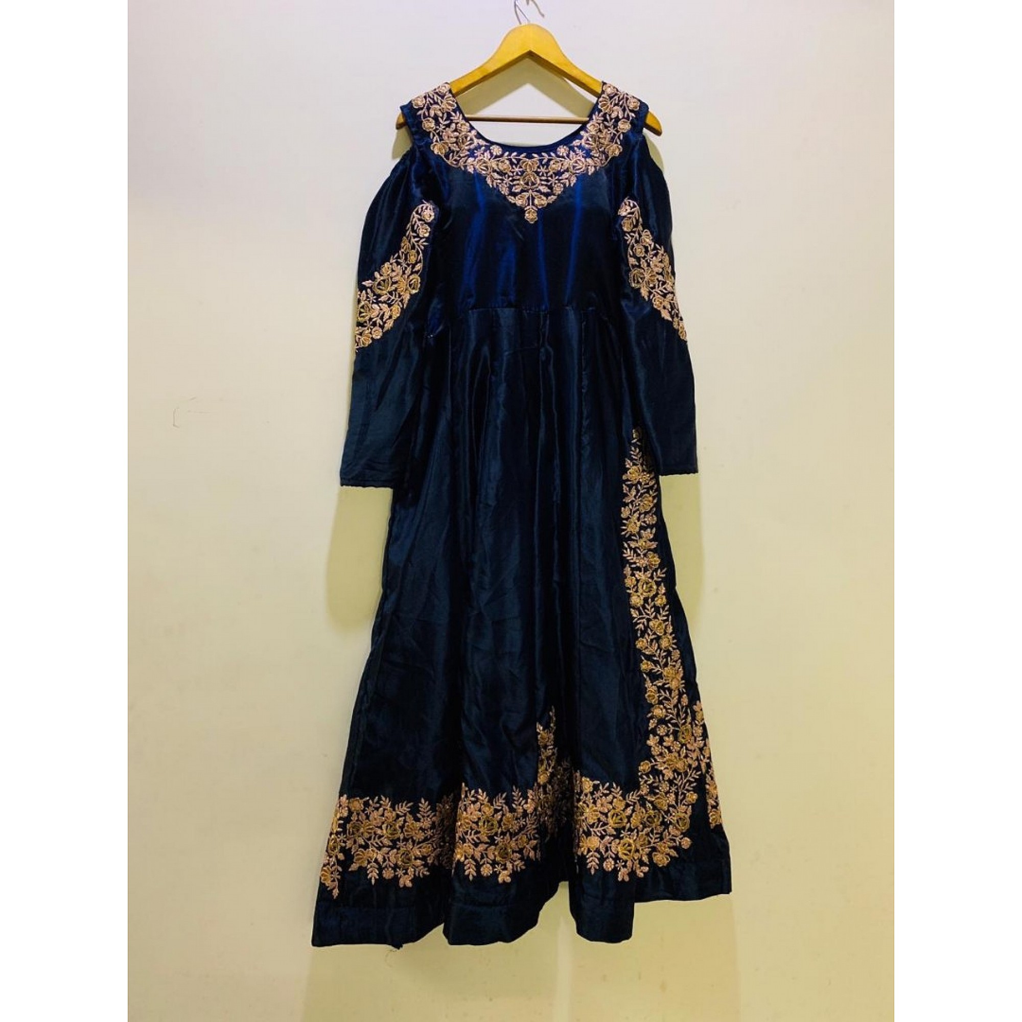Gown : navy blue two tone tapeta silk embroidered gown