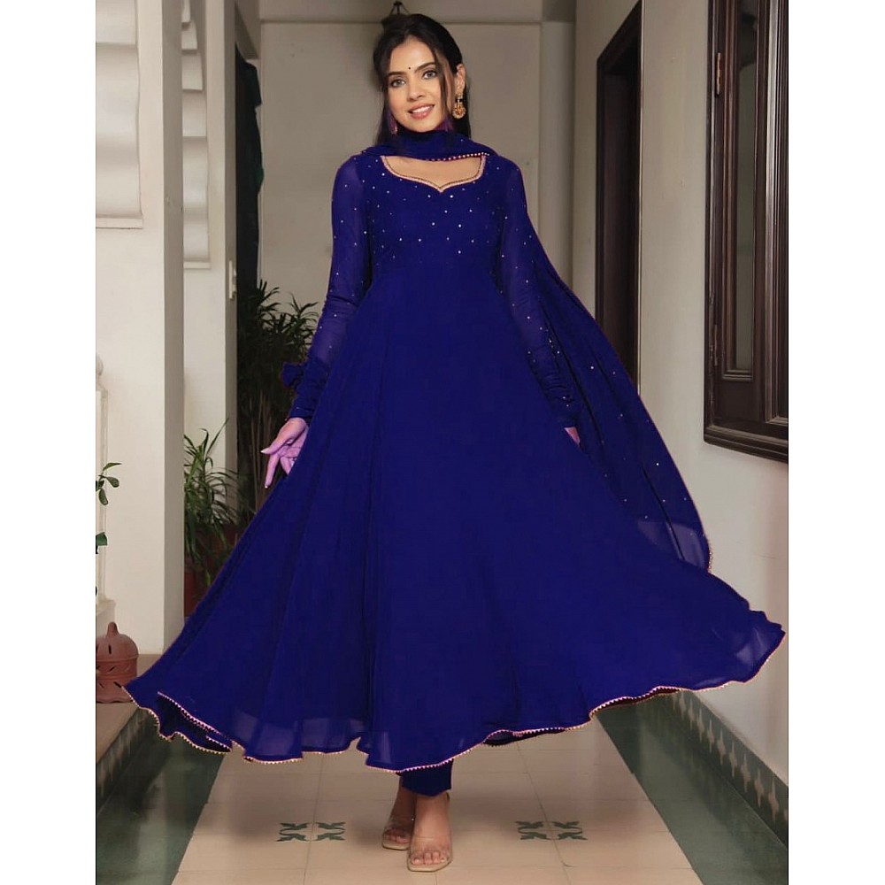 9 Beautiful Designs of Blue Colour Frocks for Women and Girls | Frock for  women, Gowns dresses, Fashion dresses