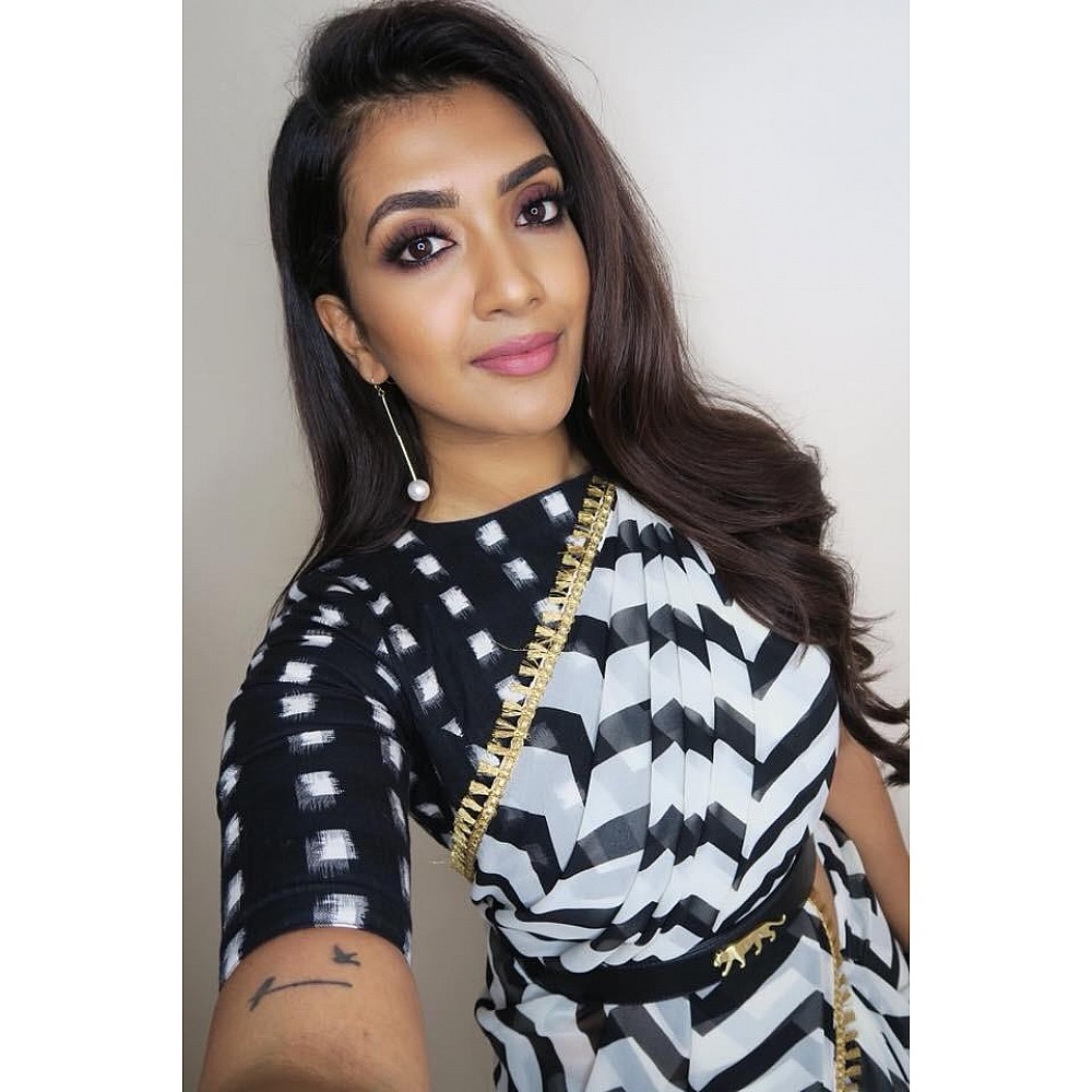 back and white zigzag printed stylist partywear saree