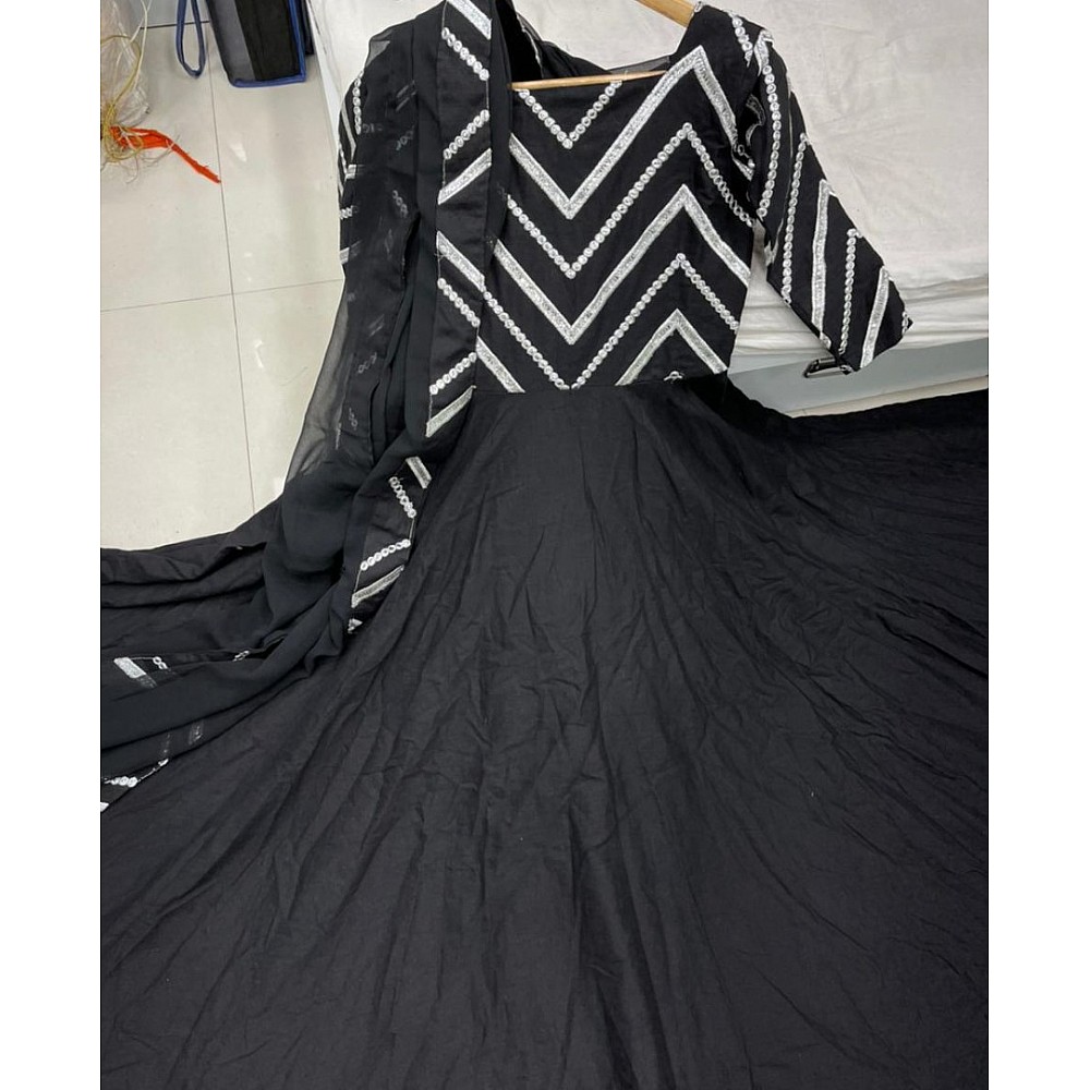 Black flax cotton with embroidered work party wear gown