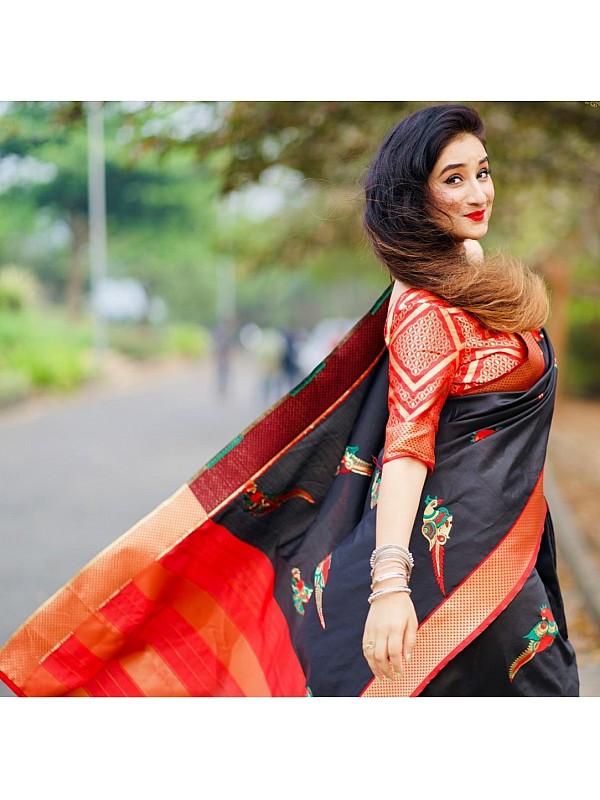 Maheswari Silk Cotton Zari Checkered Saree With Zari Border,Black–Red, –  Scarlet Thread