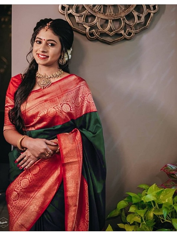 Red Bridal Saree by Mugdha - Saree Blouse Patterns