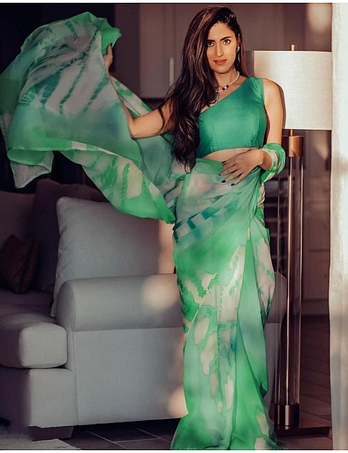 Green Multicolor georgette printed casual saree