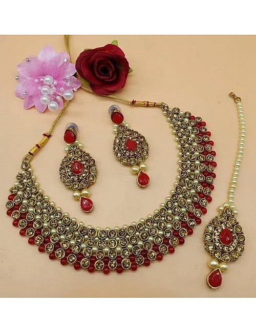 Alloy and Pearl Jewellery Set for Women
