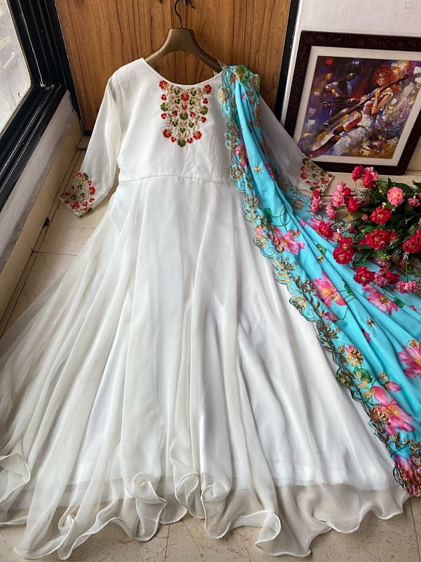 Shop Designer White Anarkali Dress | Pernia's Pop-Up Shop 2024