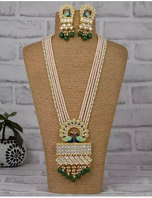 Alloy gold plated kundan jewellery set
