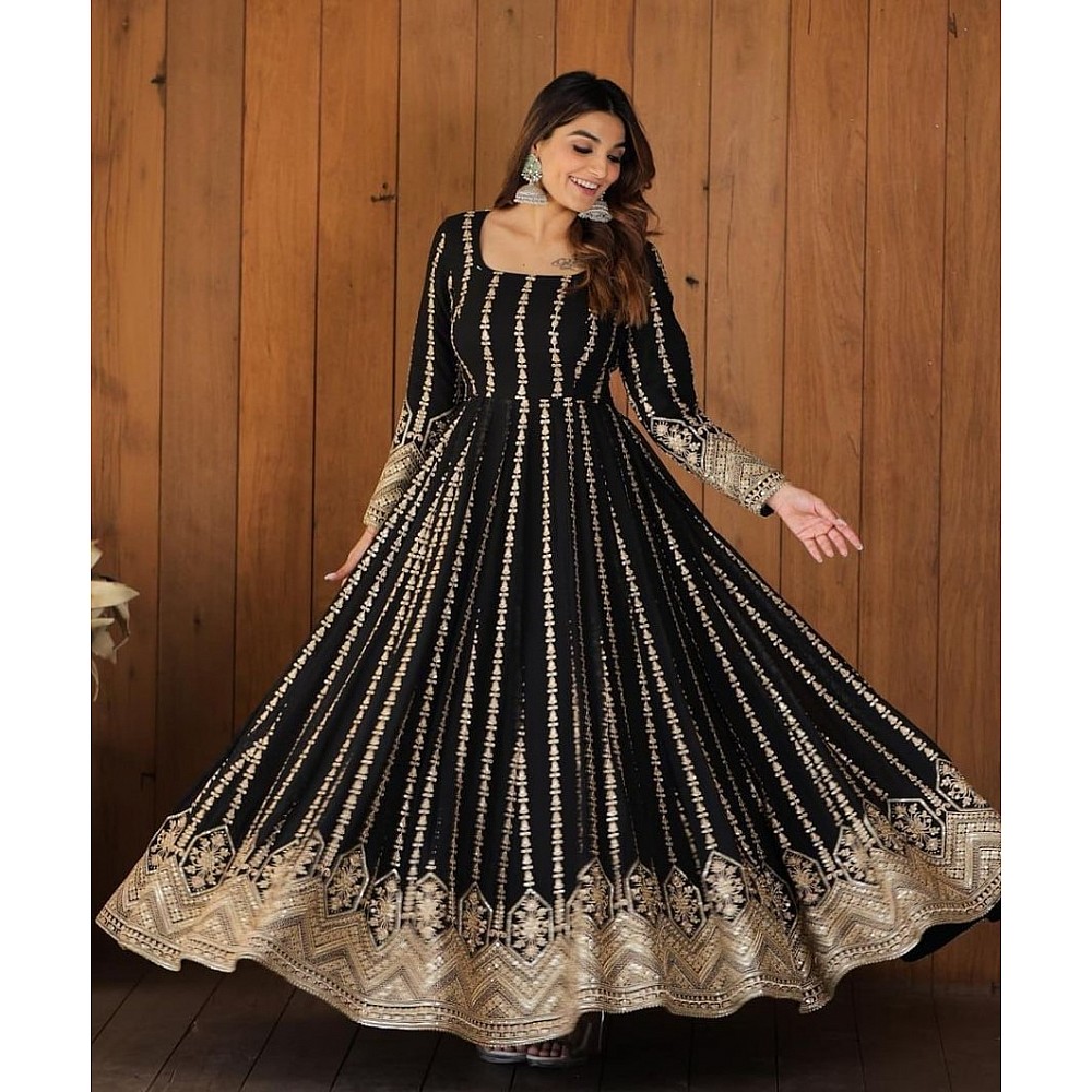 Deep Blue Heavy Embellished Designer Work Wedding/Party Wear Special  Lehenga Choli - Indian Heavy Anarkali Lehenga Gowns Sharara Sarees  Pakistani Dresses in USA/UK/Canada/UAE - IndiaBoulevard