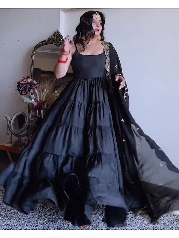 I said yes to the dress!” (12.9.19) | Black wedding gowns, Black wedding  dresses, Black ball gown
