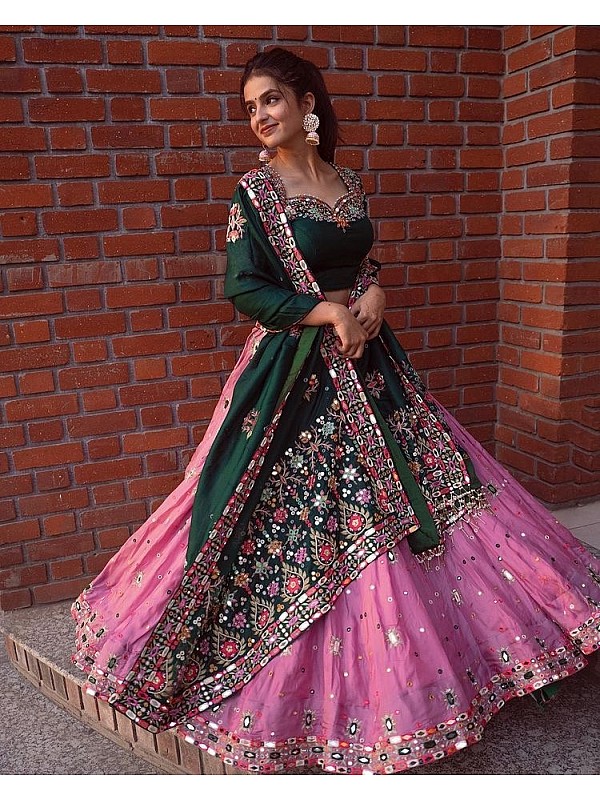 tabi silk Refer to picture Wedding Festive Wear Ghagra Choli at Wholesale  Price