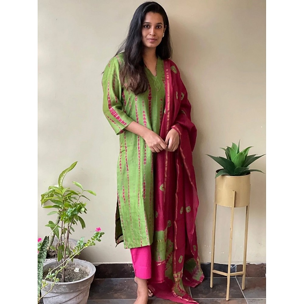 Green tapeta silk printed pant salwar suit