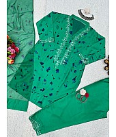 Green crepe printed pant suit with dupatta