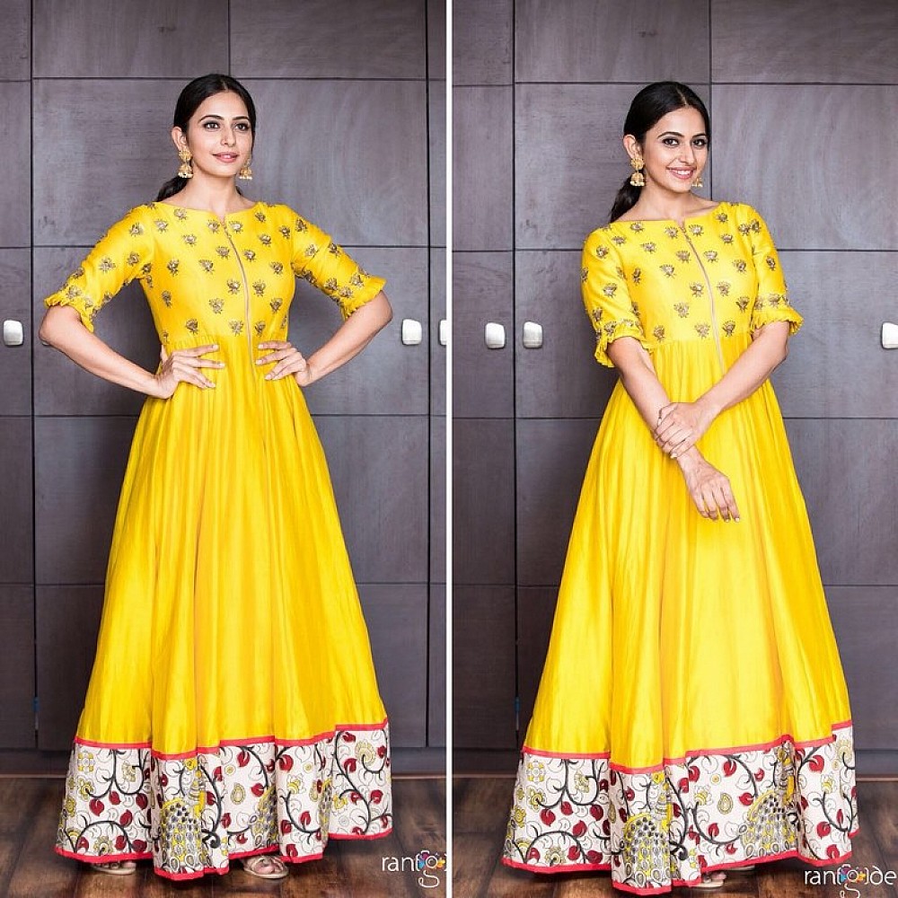 Yellow tapetasilk partywear gown with digital printed border